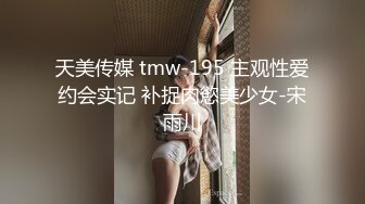 厕拍妹子想拍脸被发现,妹子质问是谁啊，遂溜溜门口等候跟到公交站拍脸