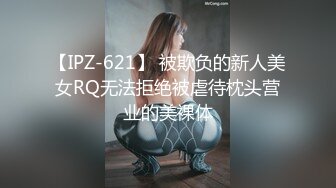 成熟少妇这动作很诱人高跟凉鞋不错 让你血脉汹涌 