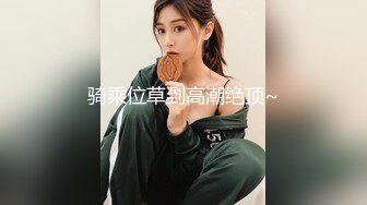 丰满室友的妖魅红礼服,让我一发不可收拾于是我来了两发