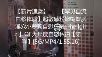 跟随偷窥漂亮气质小姐姐 外套里面居然没穿裤子 直接浅蓝色小内内 走起路来这大白屁屁真性感